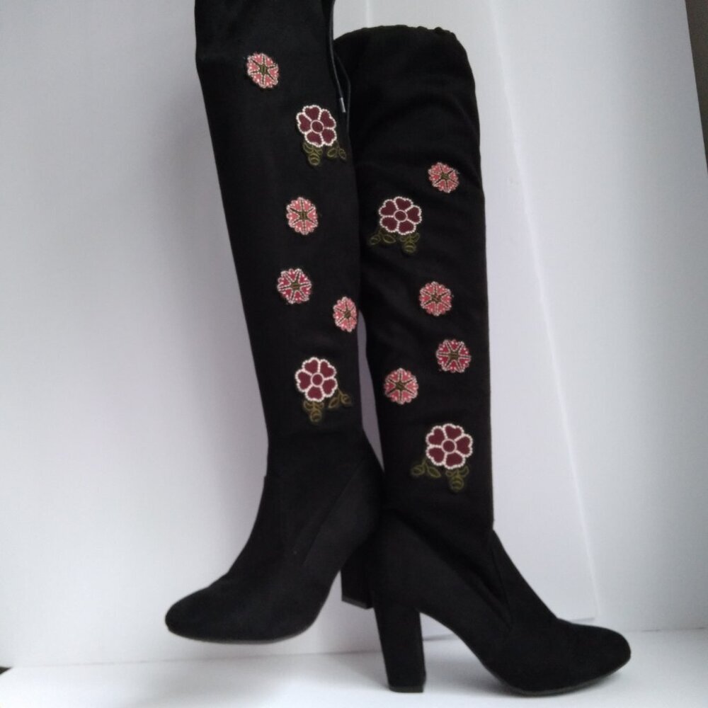 Chinese Laundry 'Briella' Black ThighHigh Suede Boots Floral Embroidery NWOB Sz6 - Picture 9 of 9